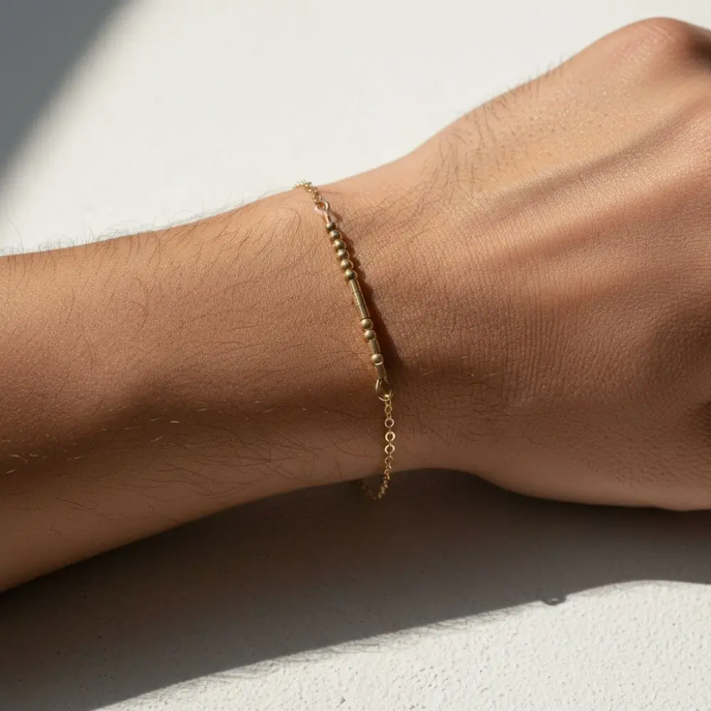 classic-bar-gold-bracelet--2- (1)