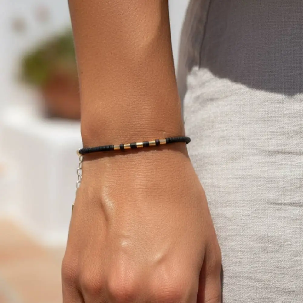 delica-black-gold-bracelet