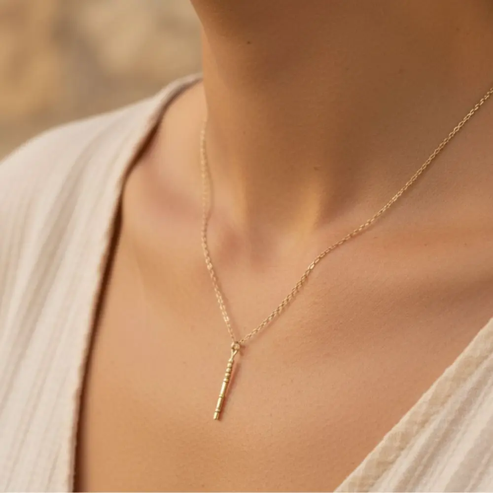 drop-bar-gold-necklace